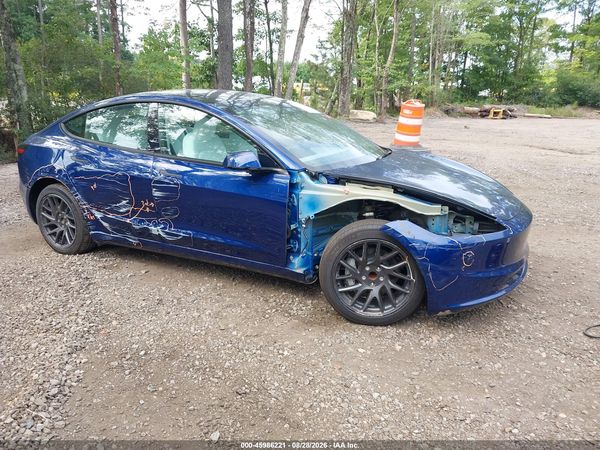 2025 TESLA MODEL 3 — I1