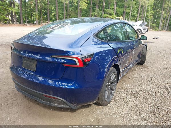 2025 TESLA MODEL 3 — I4