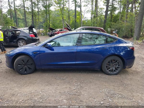 2025 TESLA MODEL 3 — I117