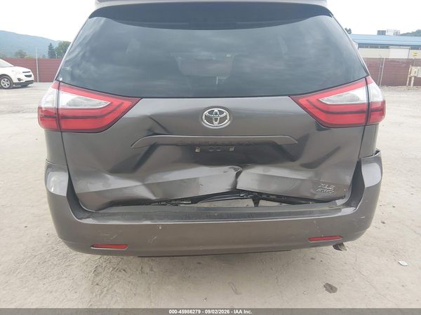 2017 TOYOTA SIENNA XLE 7 PASSENGER