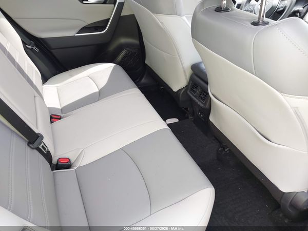 2021 TOYOTA RAV4 XLE PREMIUM — I8