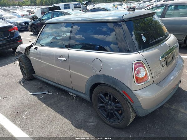 2012 MINI COOPER — I3