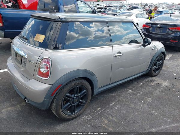 2012 MINI COOPER — I4