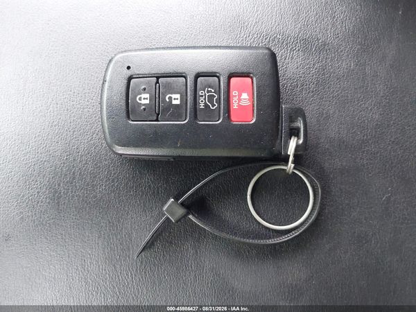 2018 TOYOTA RAV4 PLATINUM — I11