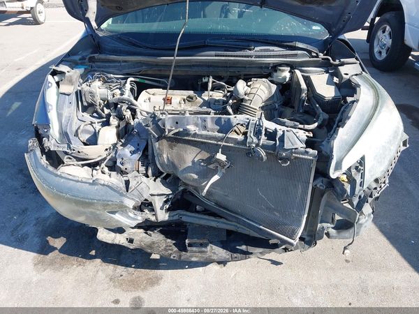 2014 HONDA CR-V LX — I10