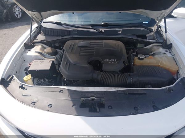 2016 DODGE CHARGER SE — I10