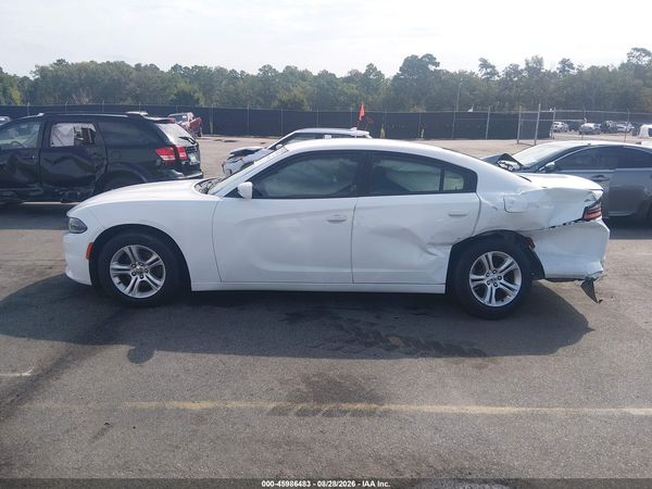 2016 DODGE CHARGER SE — I117