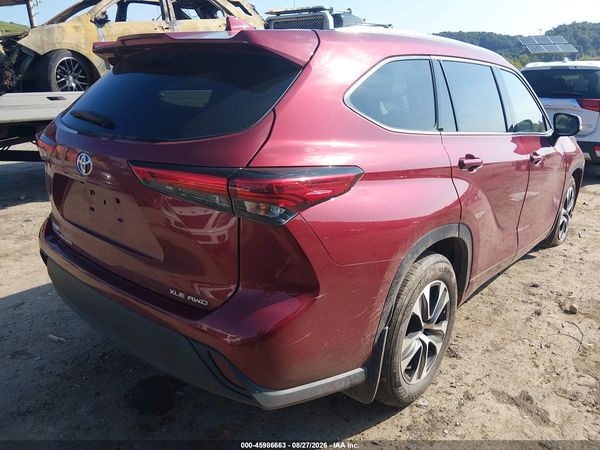 2021 TOYOTA HIGHLANDER XLE — I4