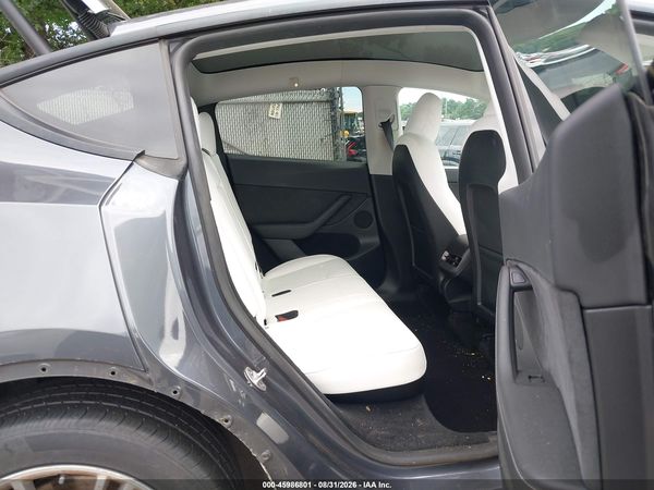 2023 TESLA MODEL Y — I8