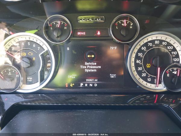 2017 RAM 1500 BIG HORN  4X2 5'7 BOX — I7