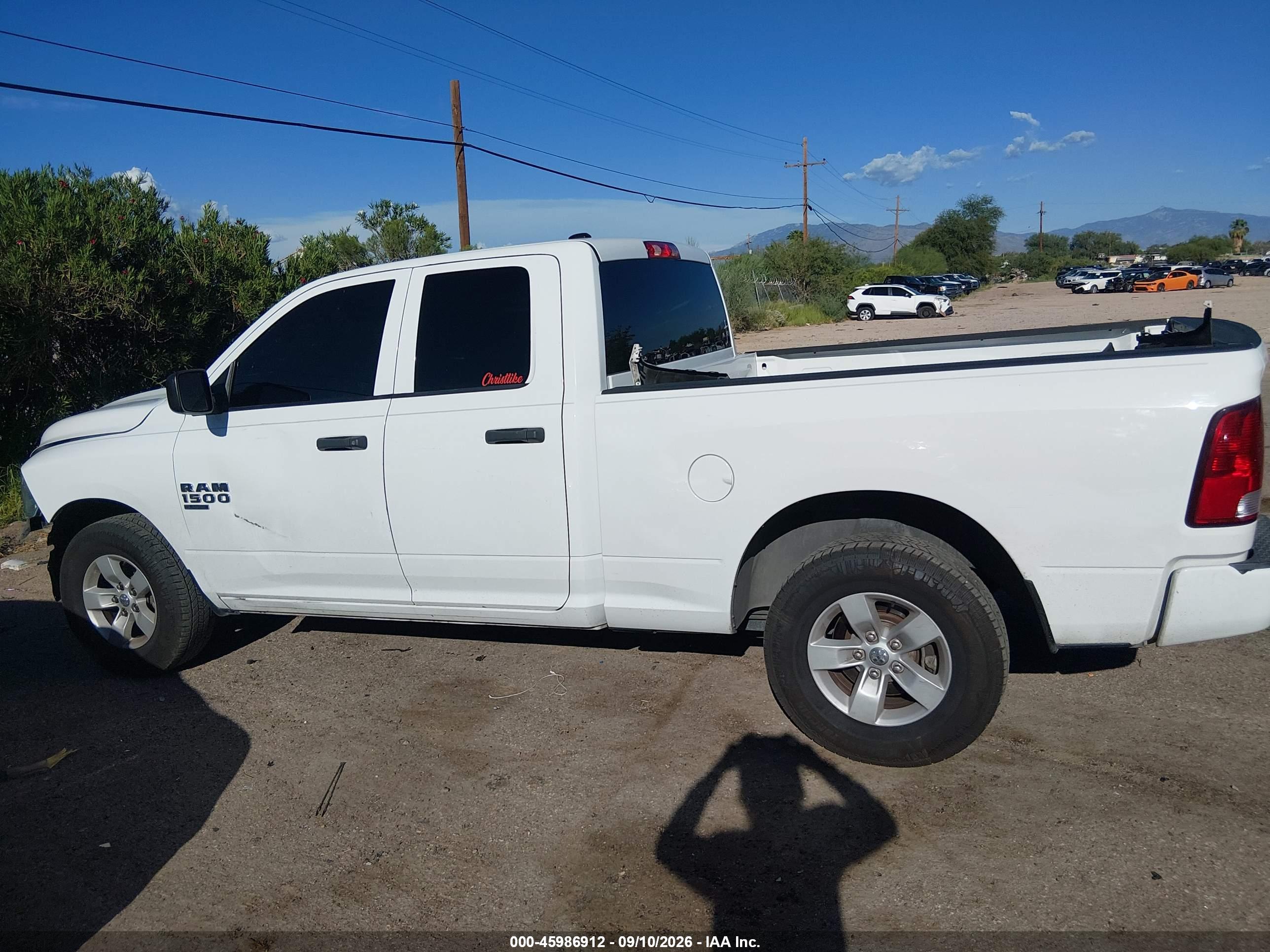 2019 RAM 1500 CLASSIC EXPRESS  4X2 6'4 BOX