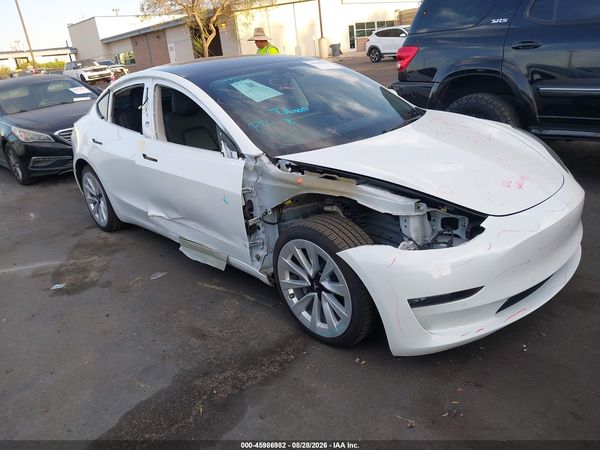 2022 TESLA MODEL 3 — I1