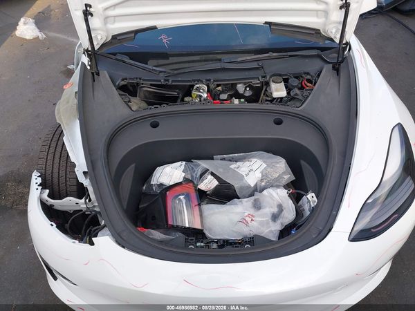 2022 TESLA MODEL 3 — I10