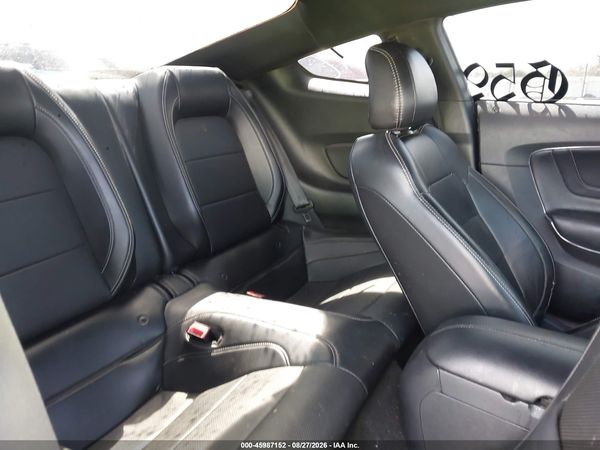 2019 FORD MUSTANG ECOBOOST PREMIUM — I8