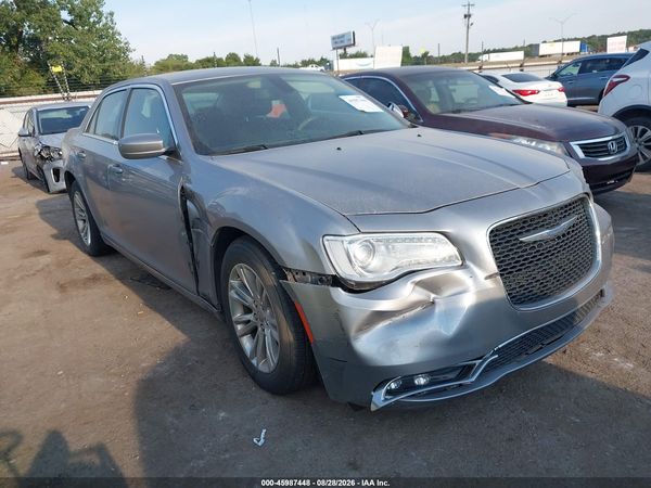 2018 CHRYSLER 300 TOURING — I1