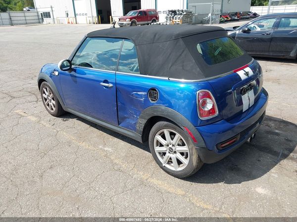2015 MINI CONVERTIBLE COOPER S — I3