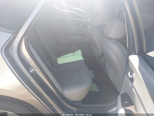 2018 KIA OPTIMA EX — I8