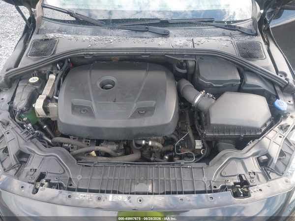 2016 VOLVO V60 T5 DRIVE-E PREMIER — I10