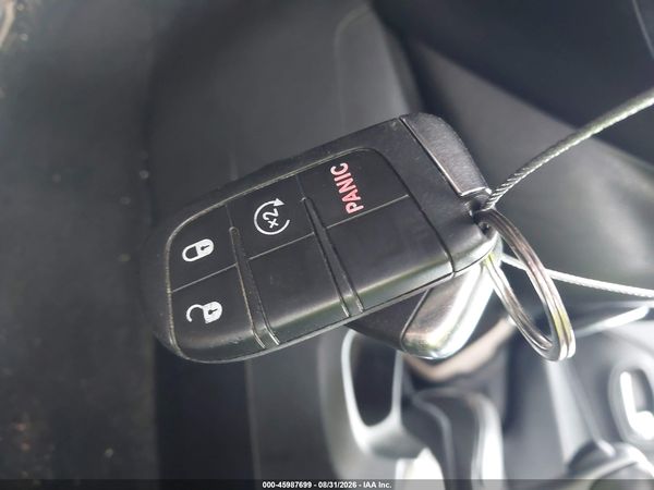 2016 JEEP RENEGADE LIMITED — I11