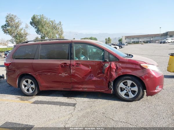 2017 TOYOTA SIENNA LE 8 PASSENGER — I116