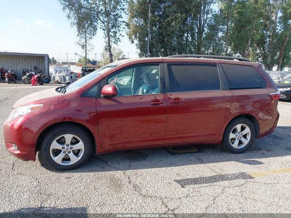 2017 TOYOTA SIENNA LE 8 PASSENGER — I117