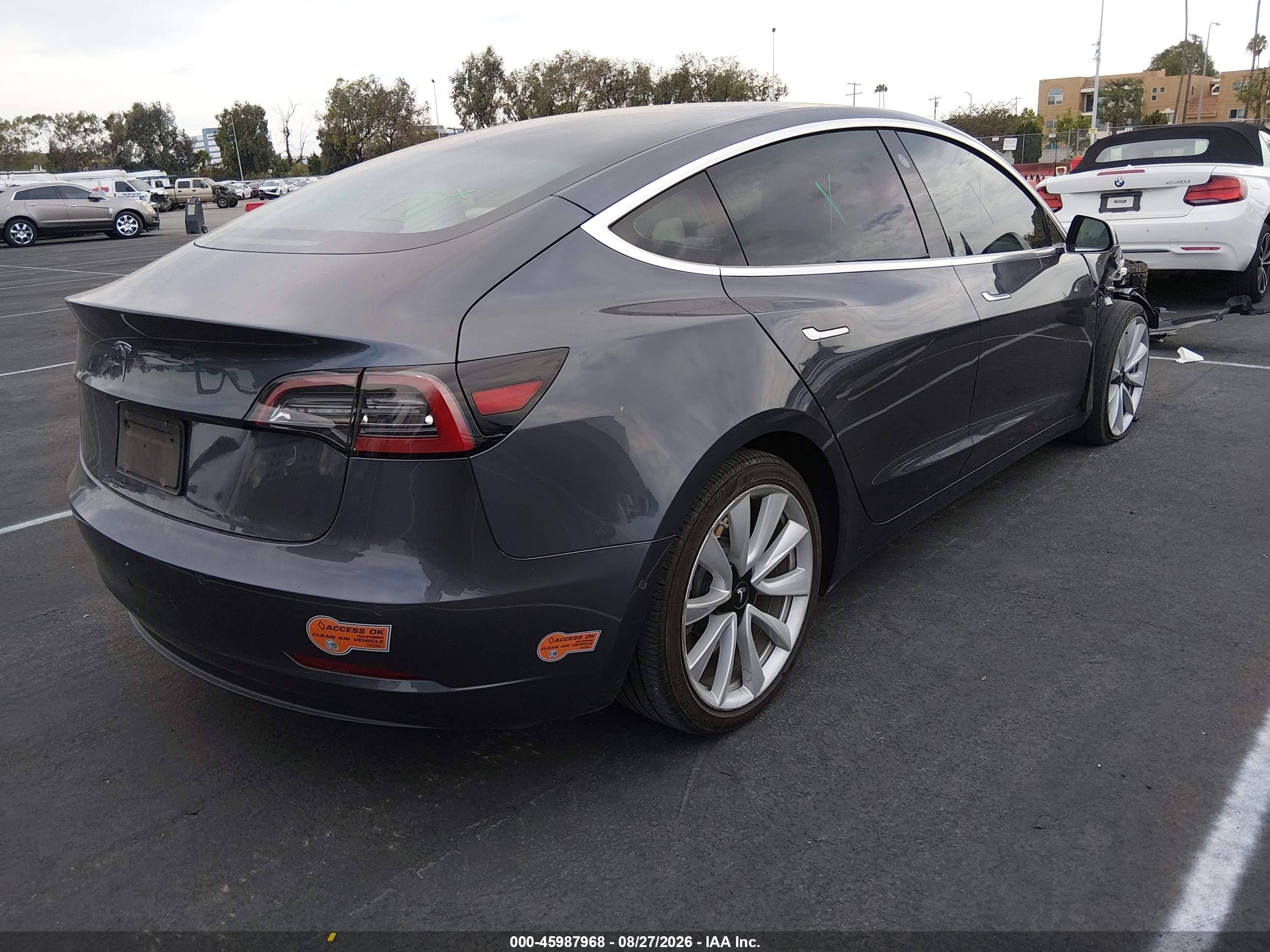 2020 TESLA MODEL 3 — I4