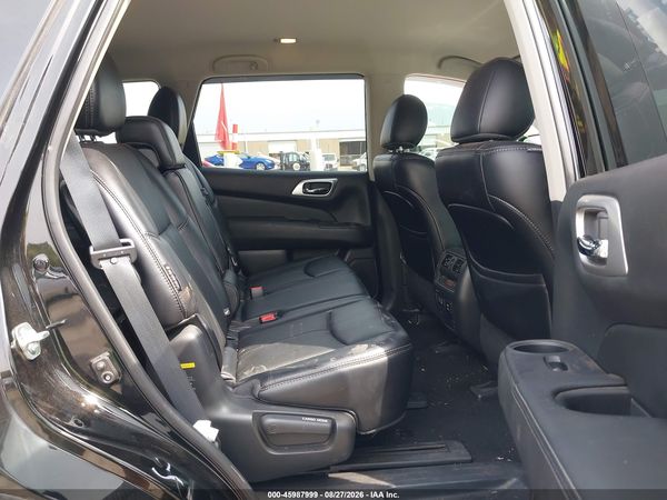 2019 NISSAN PATHFINDER SL — I8
