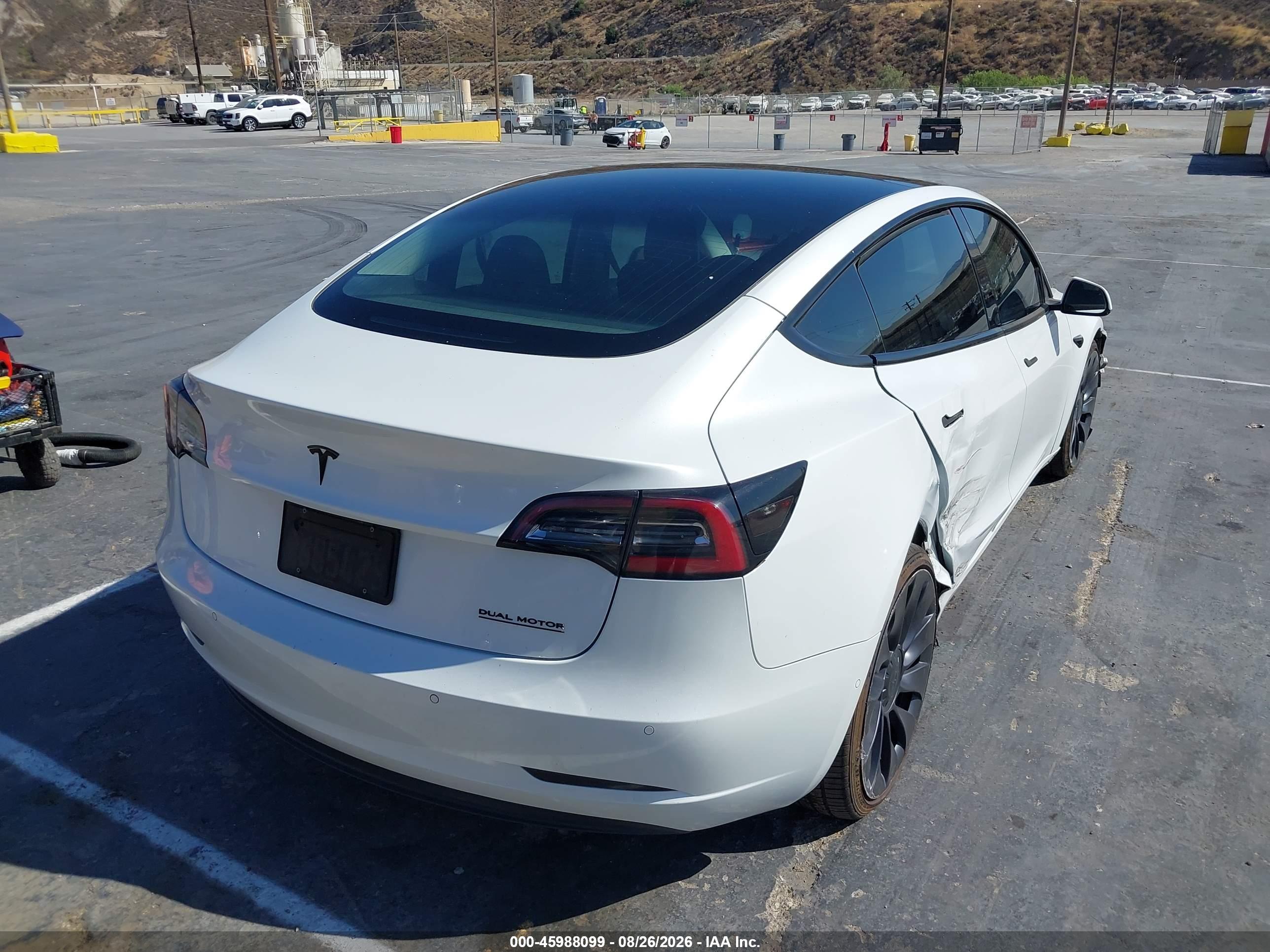 2019 TESLA MODEL 3 LONG RANGE/PERFORMANCE — I4