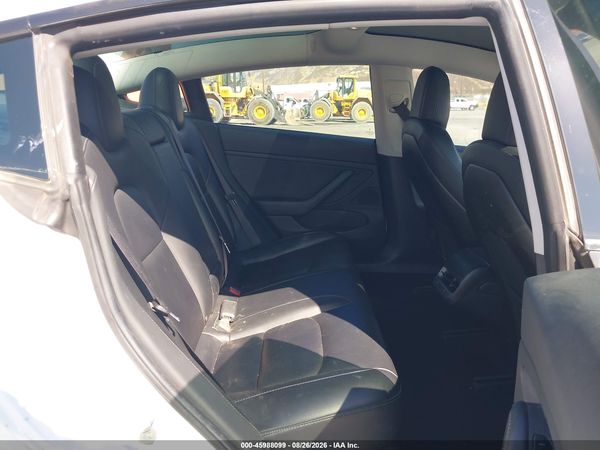 2019 TESLA MODEL 3 LONG RANGE/PERFORMANCE — I8