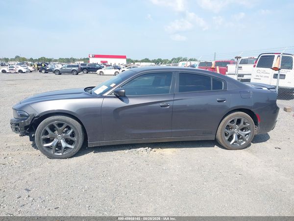 2015 DODGE CHARGER SXT — I117