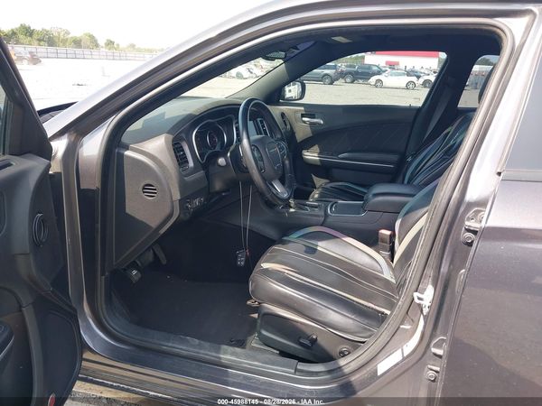 2015 DODGE CHARGER SXT — I152