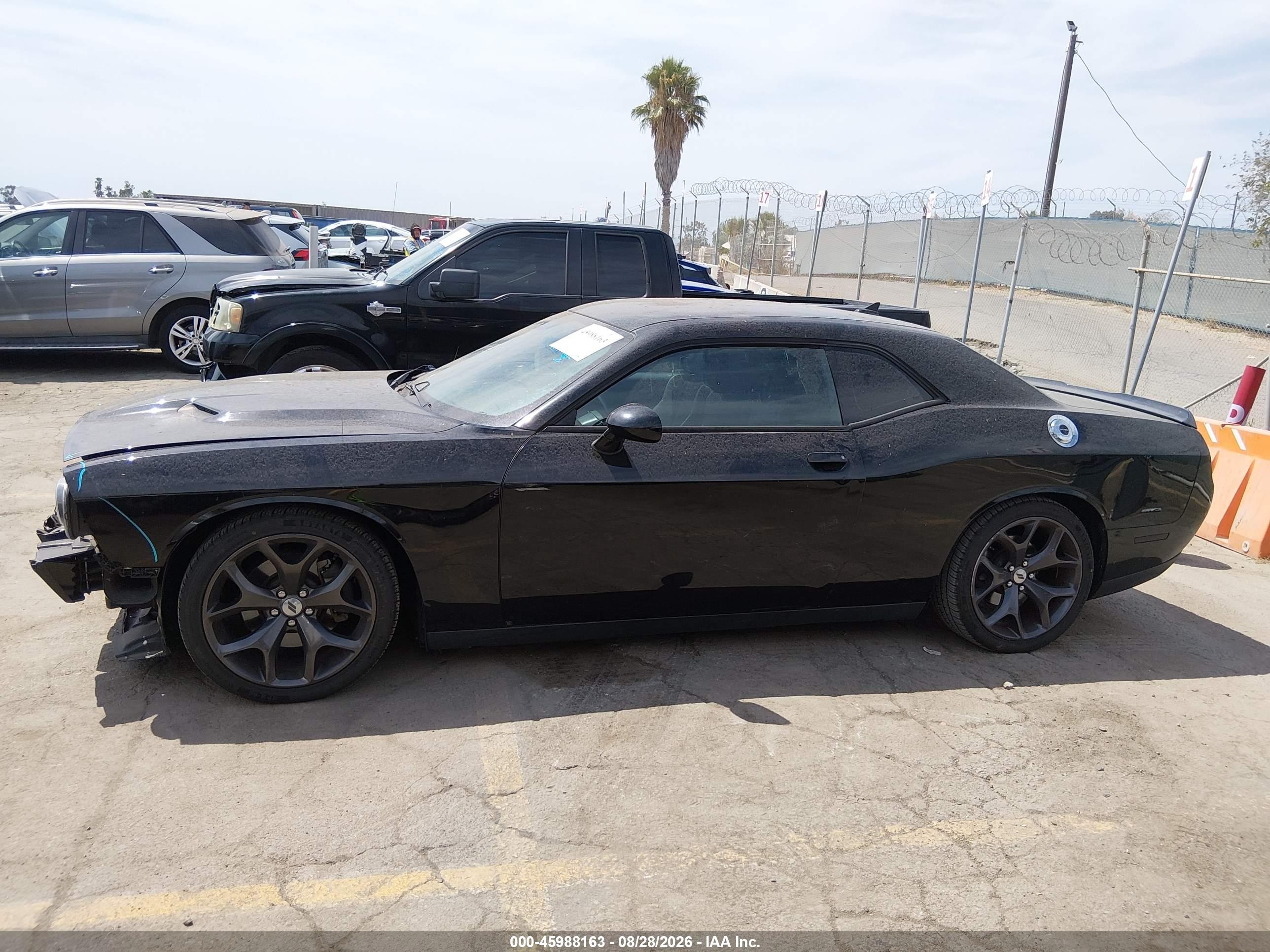 2018 DODGE CHALLENGER SXT PLUS