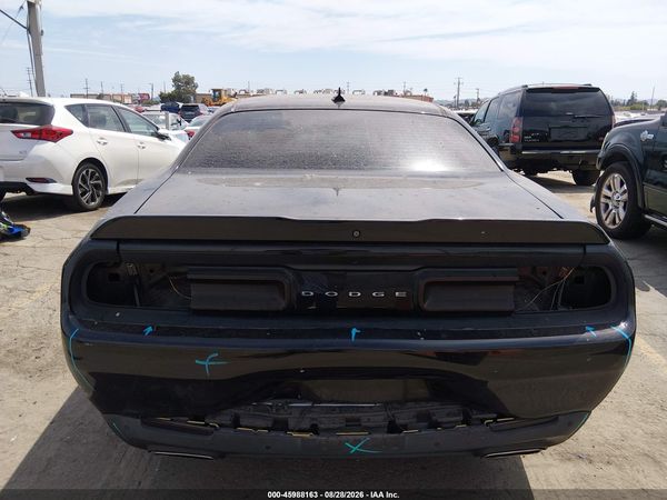 2018 DODGE CHALLENGER SXT PLUS