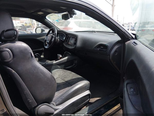2018 DODGE CHALLENGER SXT PLUS