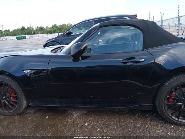 2024 MAZDA MX-5 MIATA CLUB — I117