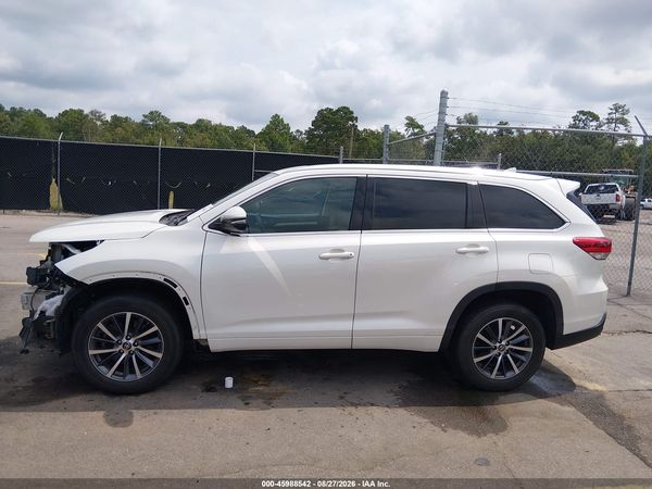 2017 TOYOTA HIGHLANDER XLE — I117