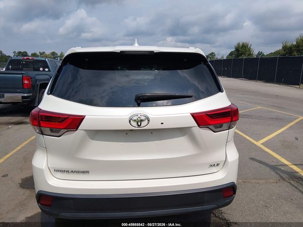 2017 TOYOTA HIGHLANDER XLE — I119