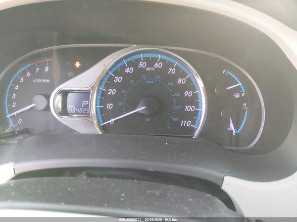 2012 TOYOTA SIENNA XLE V6 8 PASSENGER — I7