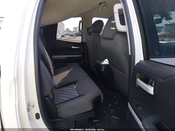 2018 TOYOTA TUNDRA SR5 5.7L V8 — I8