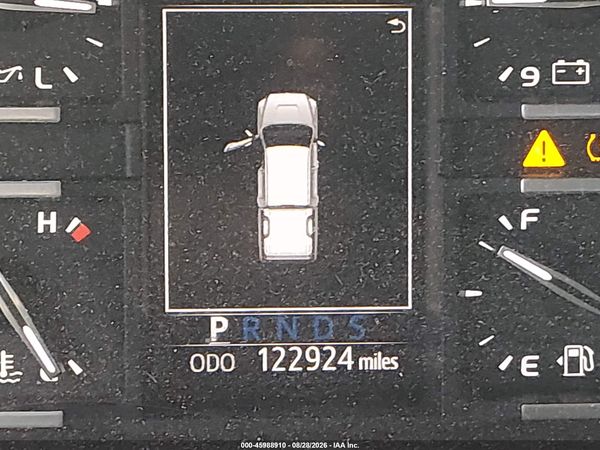 2018 TOYOTA TUNDRA SR5 5.7L V8 — I118