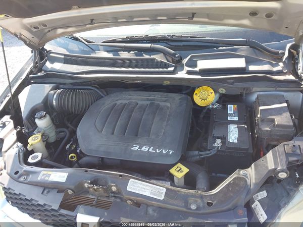 2014 DODGE GRAND CARAVAN SXT — I10