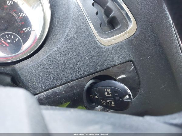 2014 DODGE GRAND CARAVAN SXT — I11