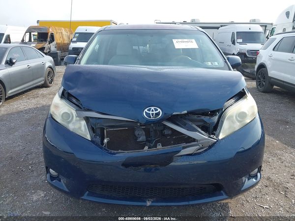 2012 TOYOTA SIENNA XLE V6 8 PASSENGER — I115