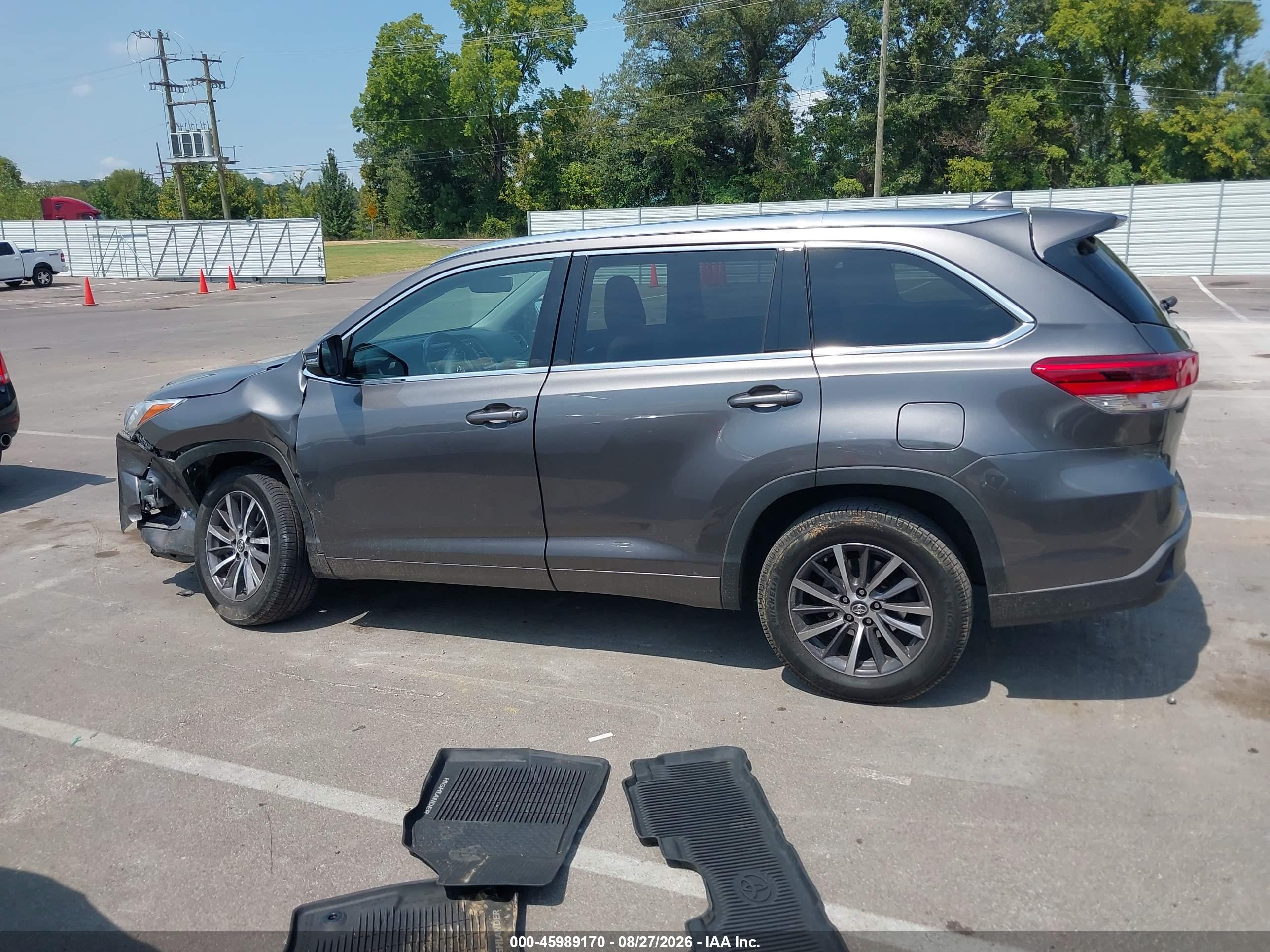 2018 TOYOTA HIGHLANDER XLE