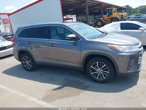 2018 TOYOTA HIGHLANDER XLE