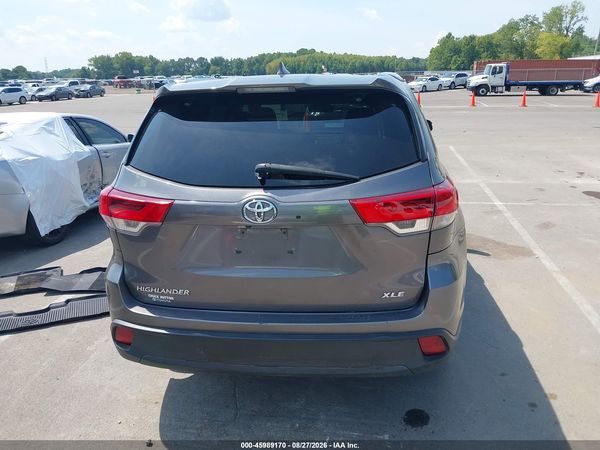 2018 TOYOTA HIGHLANDER XLE