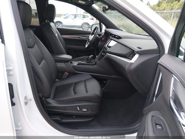 2024 CADILLAC XT6 FWD LUXURY — I5