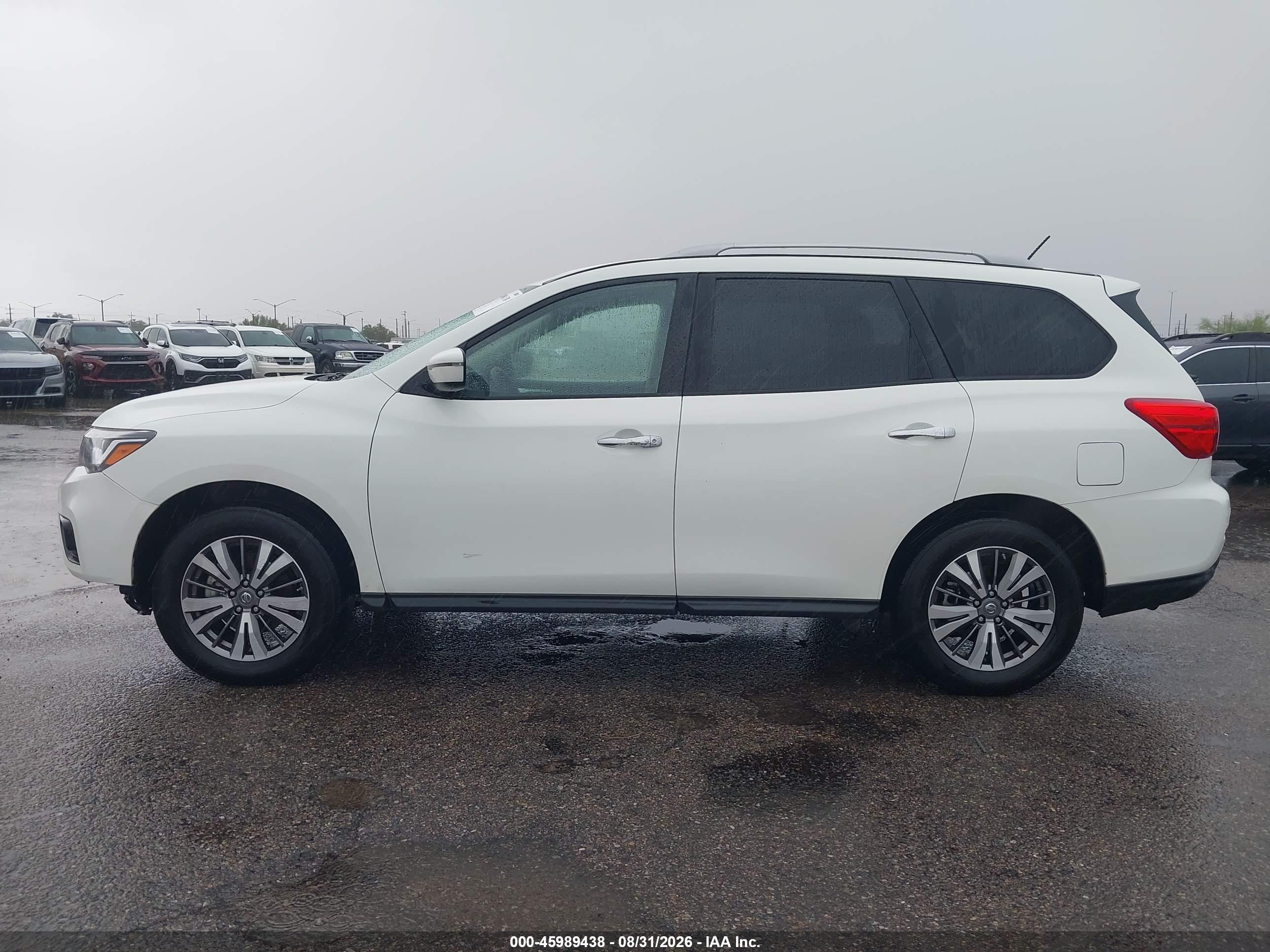 2018 NISSAN PATHFINDER SV