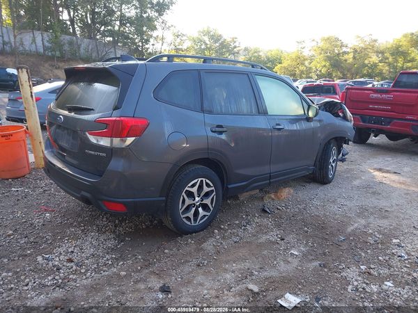 2024 SUBARU FORESTER — I4