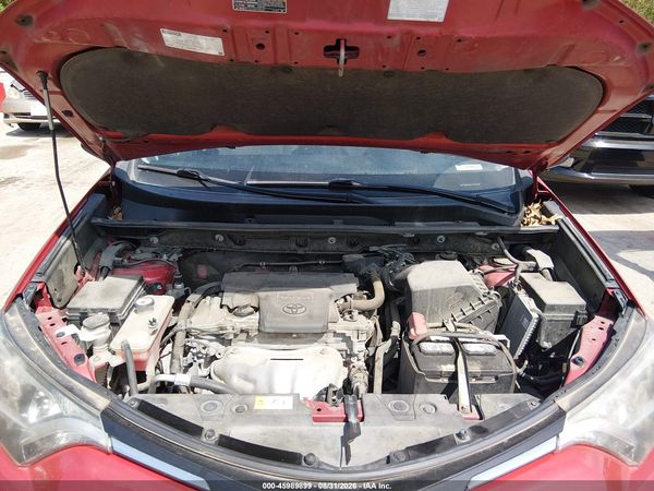 2017 TOYOTA RAV4 XLE — I10